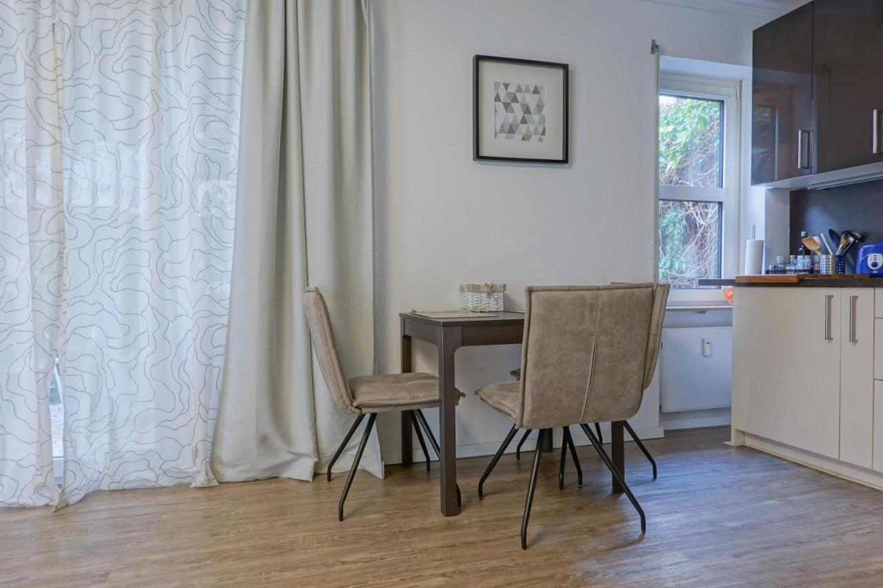 Ruhige Ferienwohnung Mitten In ヴィースバーデン エクステリア 写真