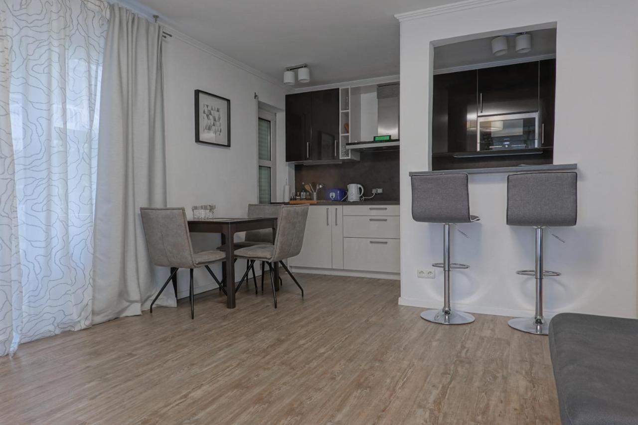 Ruhige Ferienwohnung Mitten In ヴィースバーデン エクステリア 写真