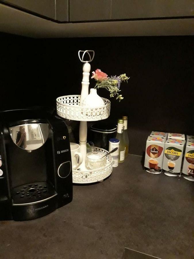 Ruhige Ferienwohnung Mitten In ヴィースバーデン エクステリア 写真